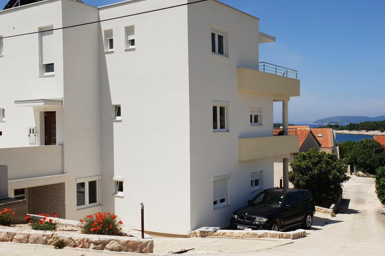Apartments By The Sea Bilo, Primosten - 14601 Exterior photo